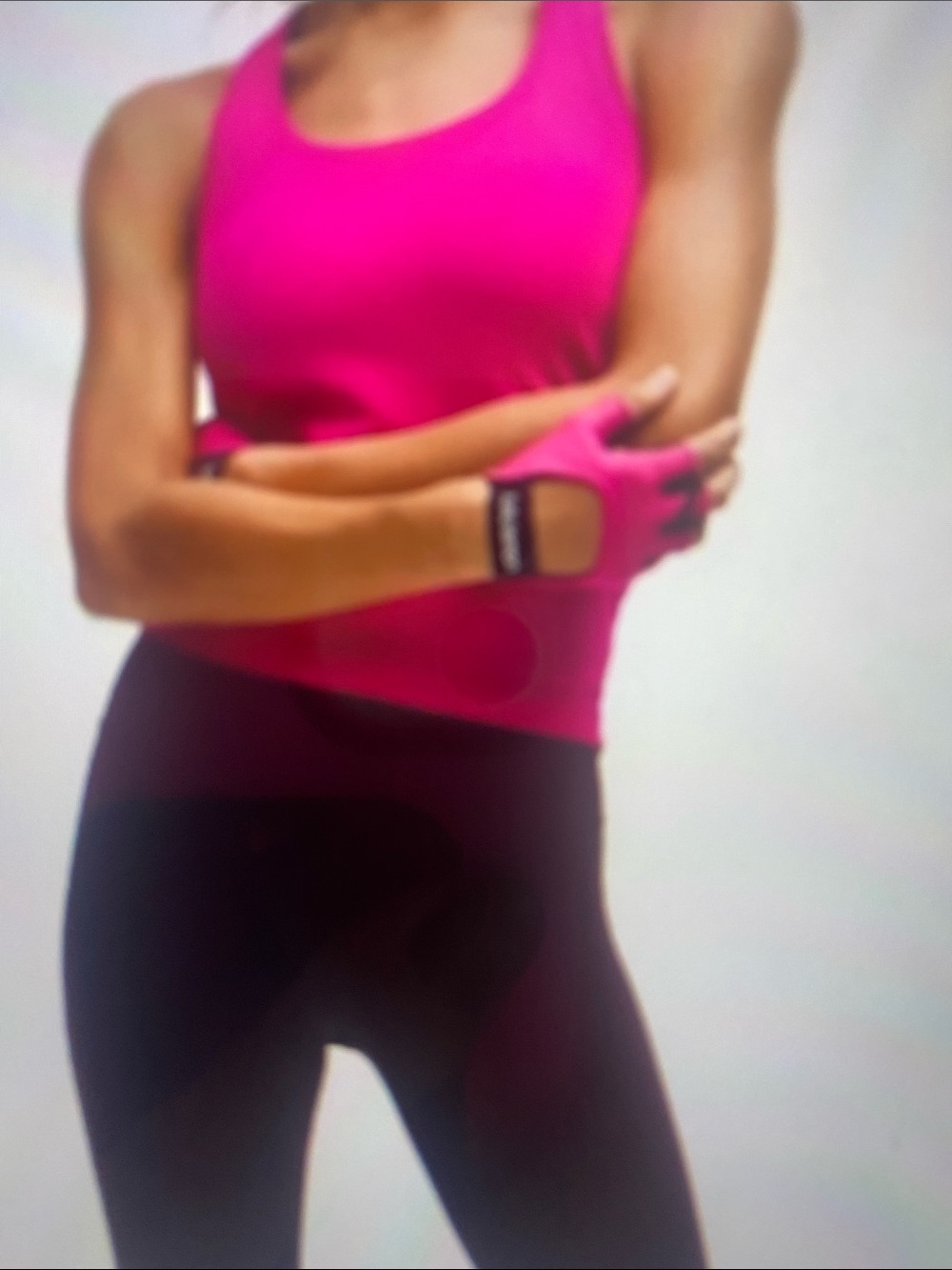 MEDIUM. HALARA U NECK RACERBACK TOP
